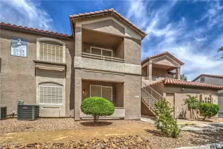 Photo #3: 2686926 Listing