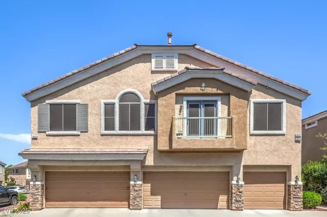 MLS: 2686957 Condo For Sale