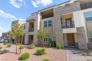 Photo #6: 2686961 Listing