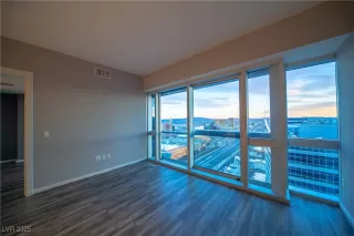 Photo #1: 2686993 Listing 