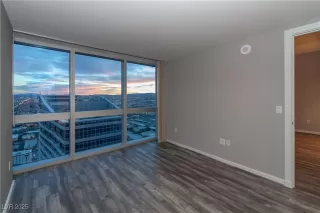 Photo #3: 2686993 Listing 