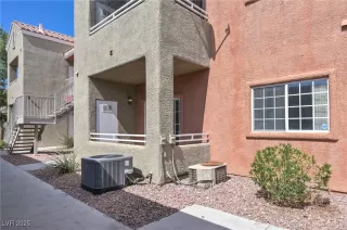 Photo #1: 2686996 Listing 