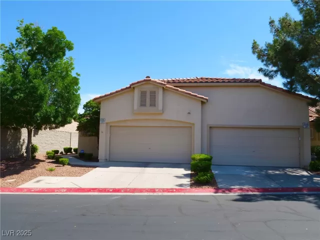 MLS: 2687001 Condo For Sale