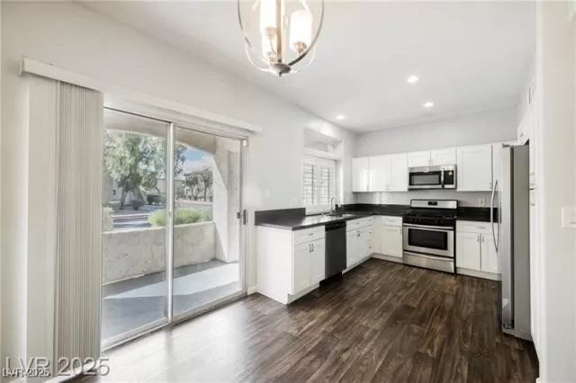 MLS: 2687023 Condo For Sale