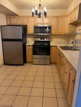 Photo #4: 2687088 Listing 