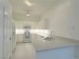 Photo #5: 2687112 Listing 