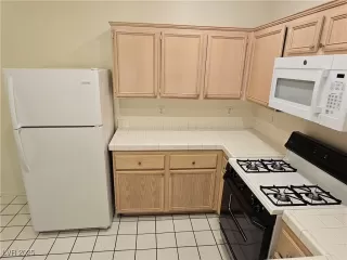 Photo #5: 2687126 Listing 