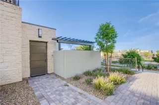 Photo #3: 2687158 Listing 