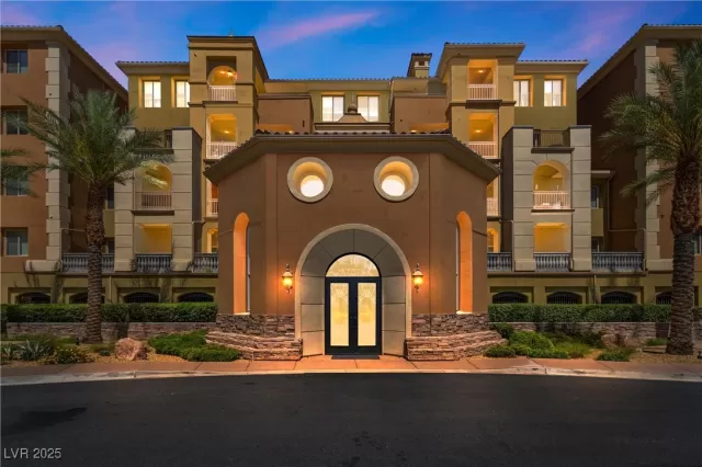 MLS: 2687166 Condo For Sale