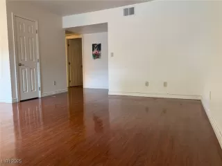 Photo #3: 2687167 Listing 