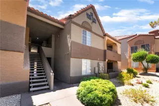 Photo #1: 2687168 Listing 
