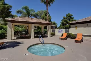 Photo #1: 2687186 Listing 