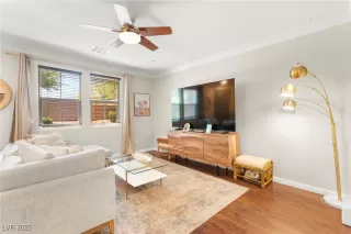 Photo #1: 2687211 Listing 