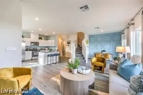 Photo #5: 2687217 Listing