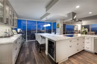 Photo #3: 2687221 Listing 