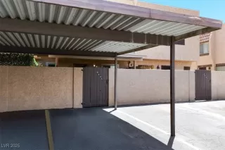 Photo #5: 2687229 Listing