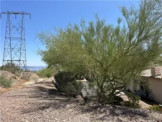 Photo #2: 2687263 Listing 