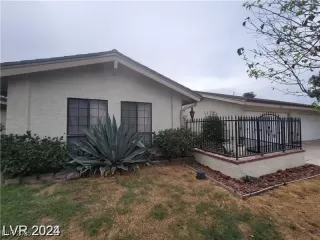 Photo #2: 2687290 Listing 