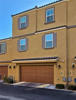 Photo #2: 2687297 Listing 