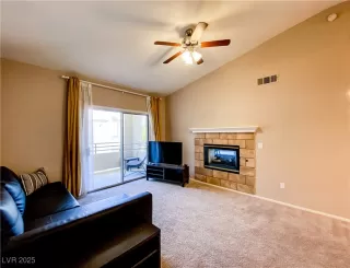 Photo #5: 2687350 Listing 