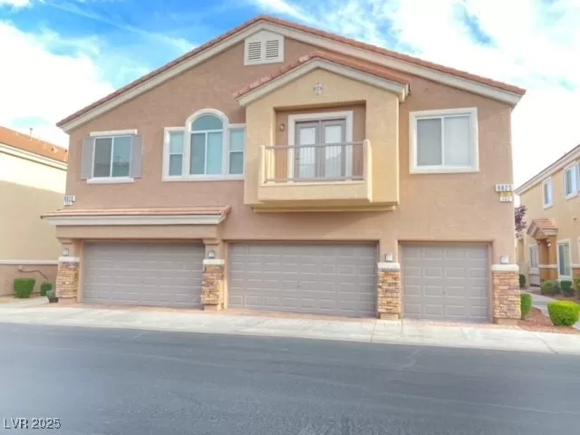MLS: 2687398 Condo For Sale