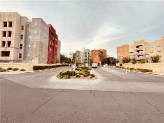 Photo #1: 2687403 Listing 