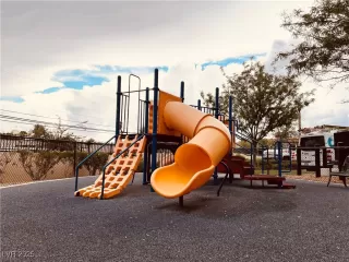 Photo #2: 2687403 Listing 