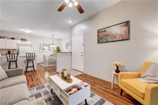 Photo #3: 2687415 Listing 