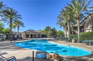 Photo #5: 2687461 Listing