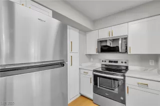 Photo #4: 2687479 Listing 