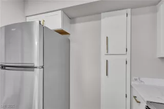 Photo #5: 2687479 Listing 