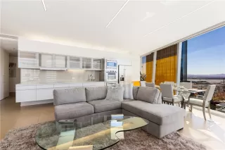 Photo #3: 2687481 Listing 