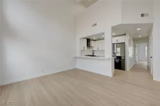Photo #6: 2687483 Listing
