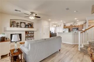 Photo #4: 2687515 Listing 