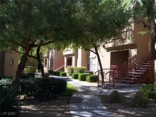 Photo #1: 2687519 Listing 