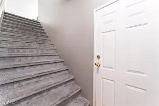 Photo #2: 2687540 Listing