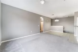 Photo #5: 2687540 Listing