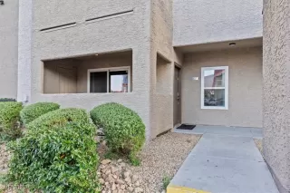 Photo #1: 2687542 Listing