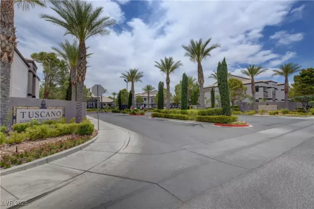 MLS: 2687575 Condo For Sale