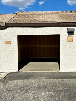 Photo #1: 2687575 Listing 