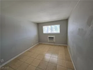 Photo #6: 2687605 Listing 