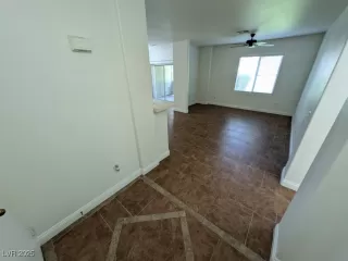 Photo #2: 2687630 Listing 