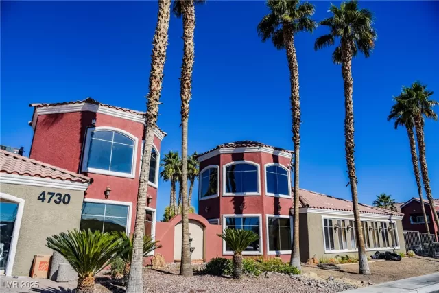 MLS: 2687647 Condo For Sale