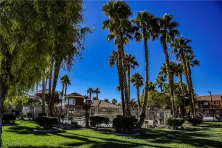 Photo #5: 2687647 Listing 