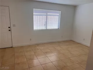 Photo #1: 2687694 Listing 