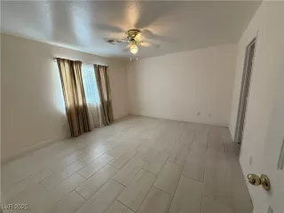 Photo #4: 2687726 Listing