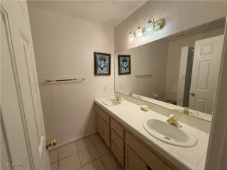 Photo #5: 2687726 Listing