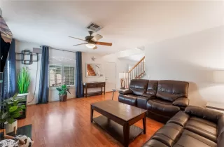 Photo #3: 2687779 Listing