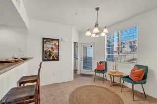 Photo #3: 2687797 Listing