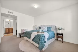 Photo #6: 2687797 Listing